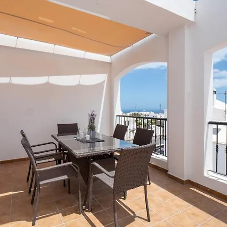 Comfortable And Modern Next To The Avenida In Тиас