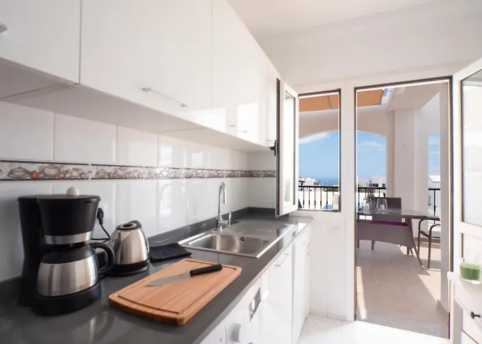 Comfortable And Modern Next To The Avenida In 蒂亚斯