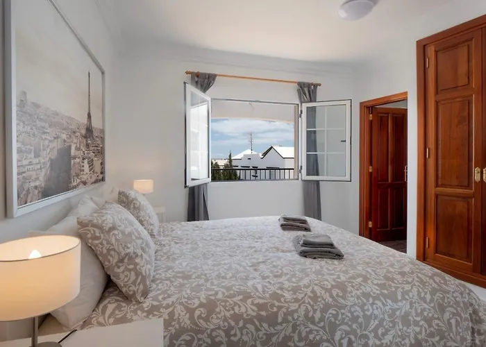 Comfortable And Modern Next To The Avenida In 度假居 蒂亚斯