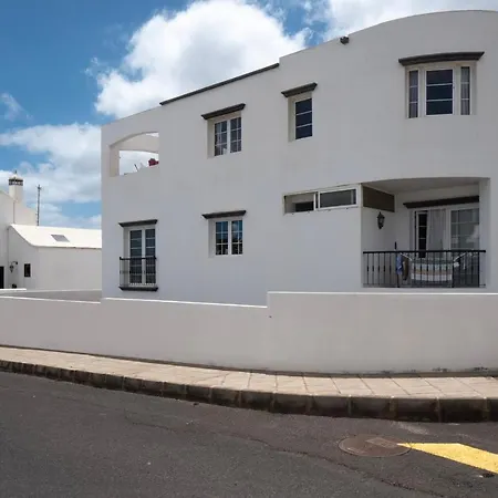 Comfortable And Modern Next To The Avenida In * Tías