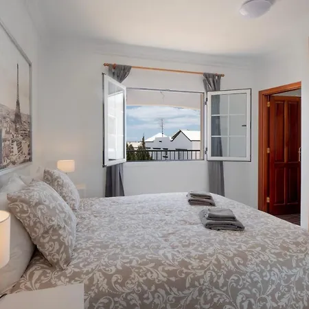 Comfortable And Modern Next To The Avenida In Dom wakacyjny Tías