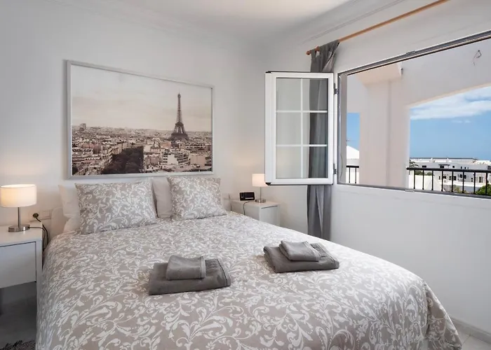 Comfortable And Modern Next To The Avenida In *