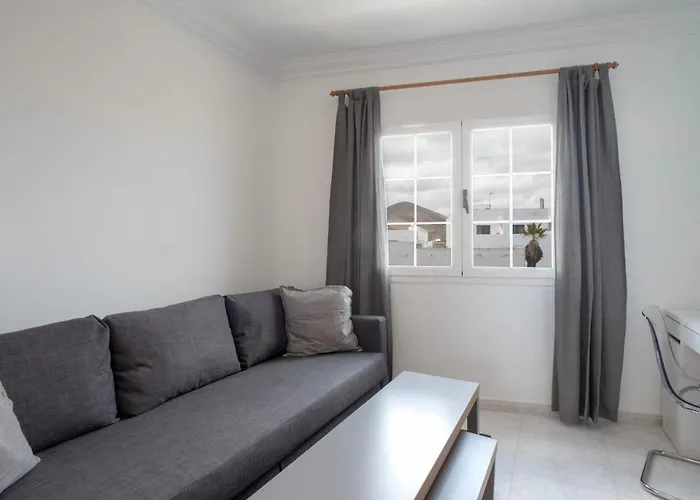 Comfortable And Modern Next To The Avenida In